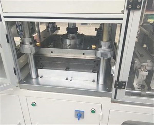 pouch cell case punching machine